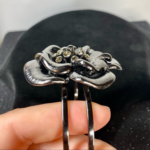 Vintage Rose & Crystals Gunmetal Hinge Bracelet, Black / Gray - Picture 7 of 15